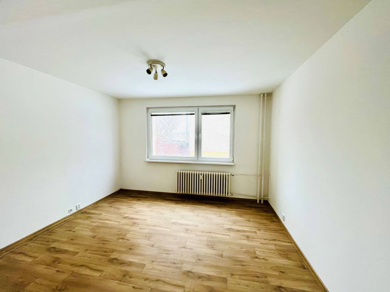 4 bedroom flat to rent, 100 m², Josefa Hory, Jablonec nad Nisou, Liberecký Region 4 bedroom flat to rent, 100 m², Josefa Hory, Jablonec nad Nisou, Liberecký Region