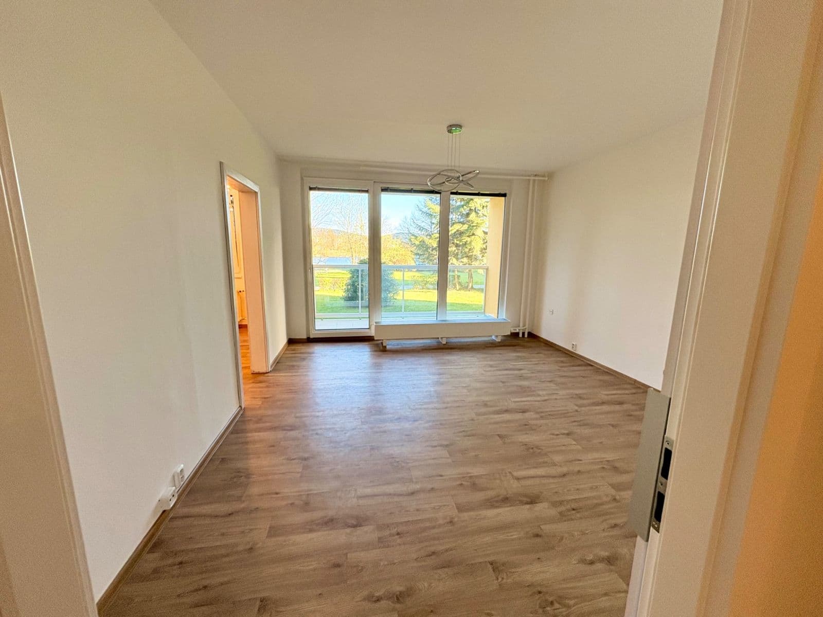 4 bedroom flat to rent, 100 m², Josefa Hory, Jablonec nad Nisou, Liberecký Region 4 bedroom flat to rent, 100 m², Josefa Hory, Jablonec nad Nisou, Liberecký Region