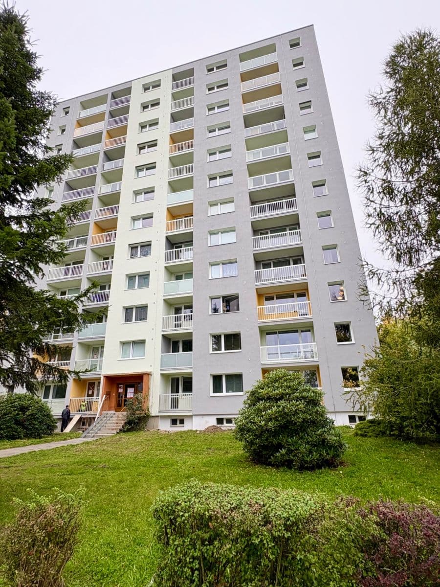 4 bedroom flat to rent, 100 m², Josefa Hory, Jablonec nad Nisou, Liberecký Region 4 bedroom flat to rent, 100 m², Josefa Hory, Jablonec nad Nisou, Liberecký Region