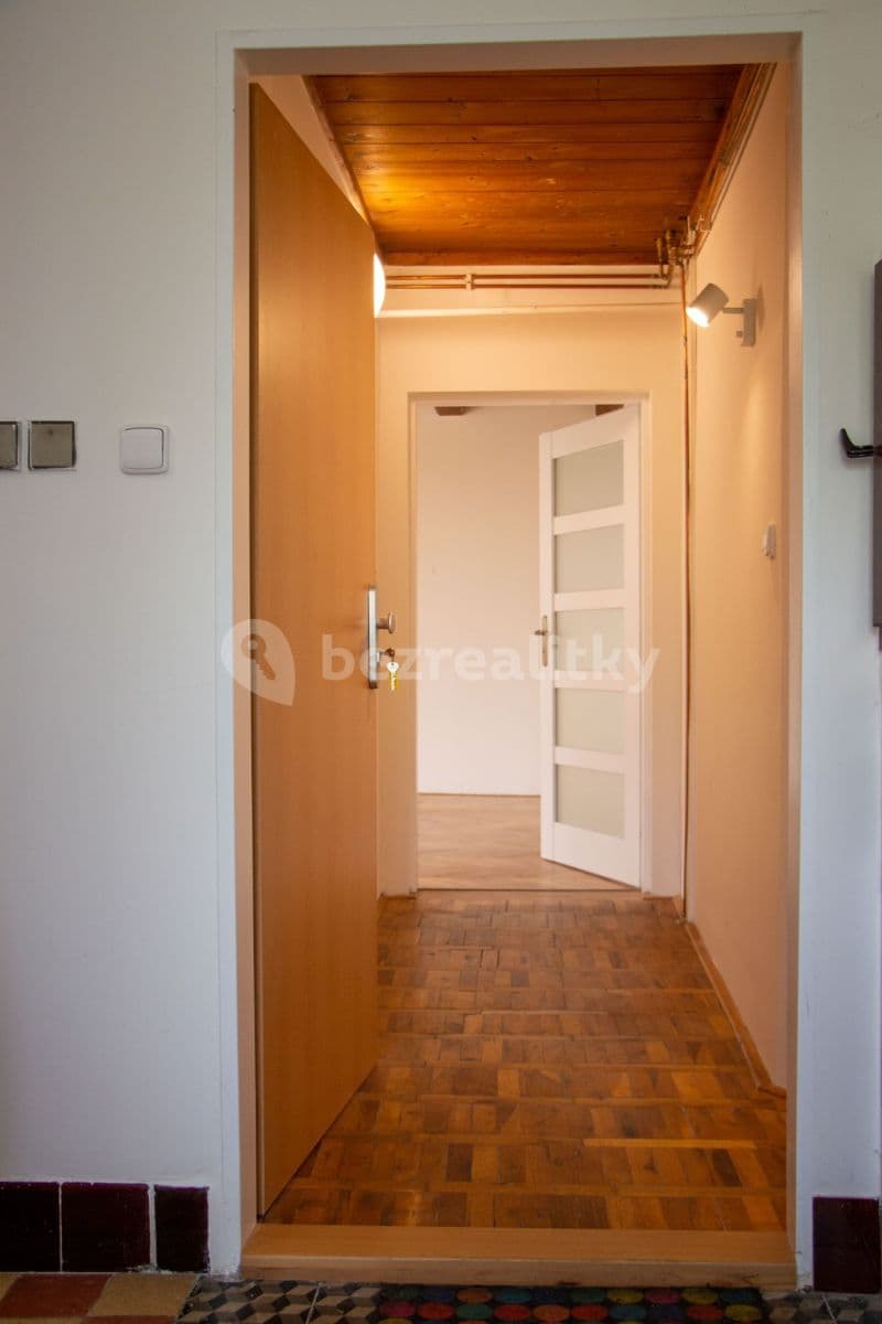1 bedroom with open-plan kitchen flat to rent, 50 m², Krkoškova, Brno, Jihomoravský Region 1 bedroom with open-plan kitchen flat to rent, 50 m², Krkoškova, Brno, Jihomoravský Region