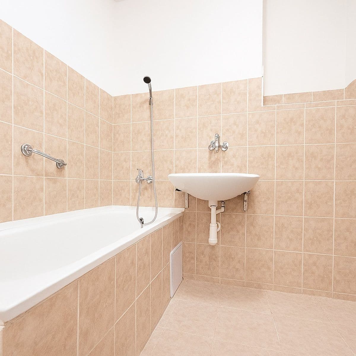 3 bedroom flat to rent, 69 m², Obránců míru, Havířov, Moravskoslezský Region 3 bedroom flat to rent, 69 m², Obránců míru, Havířov, Moravskoslezský Region