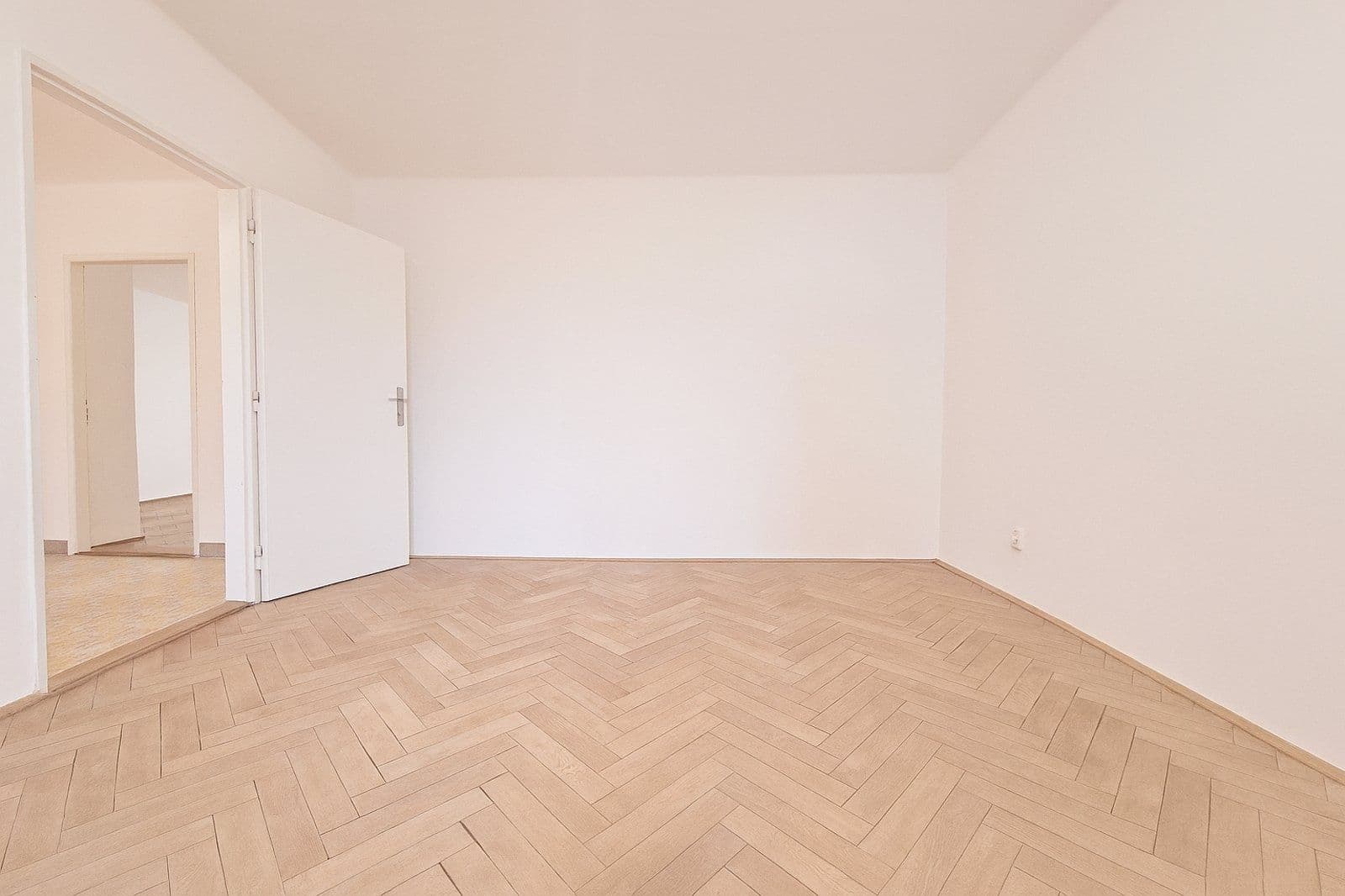 3 bedroom flat to rent, 69 m², Obránců míru, Havířov, Moravskoslezský Region 3 bedroom flat to rent, 69 m², Obránců míru, Havířov, Moravskoslezský Region