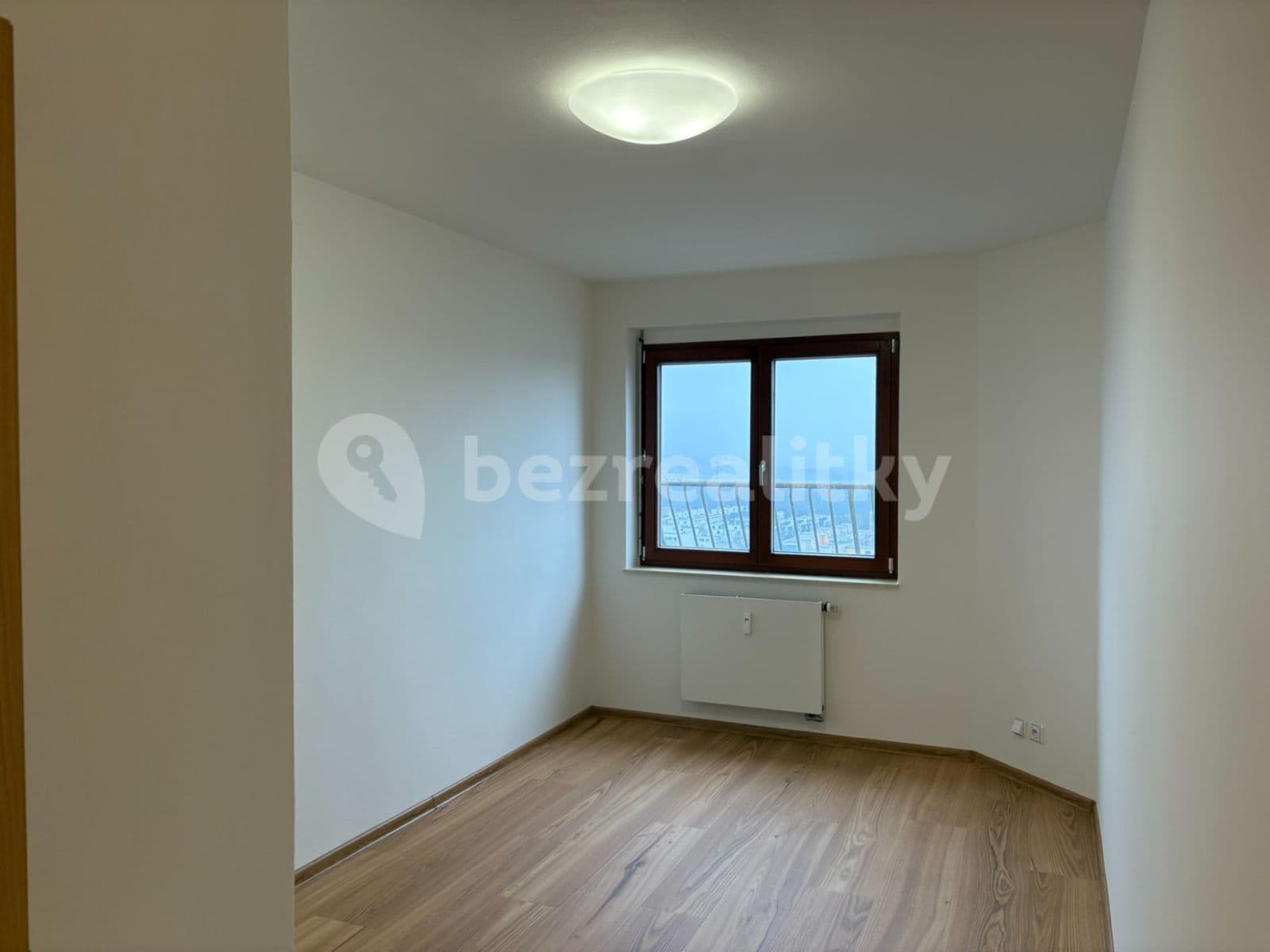3 bedroom flat to rent, 91 m², Nevanova, Prague, Prague 3 bedroom flat to rent, 91 m², Nevanova, Prague, Prague