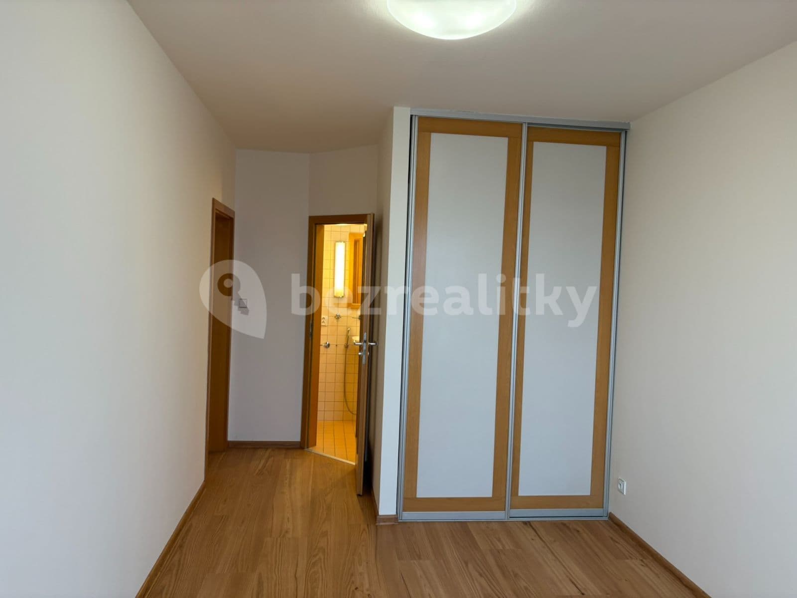3 bedroom flat to rent, 91 m², Nevanova, Prague, Prague 3 bedroom flat to rent, 91 m², Nevanova, Prague, Prague