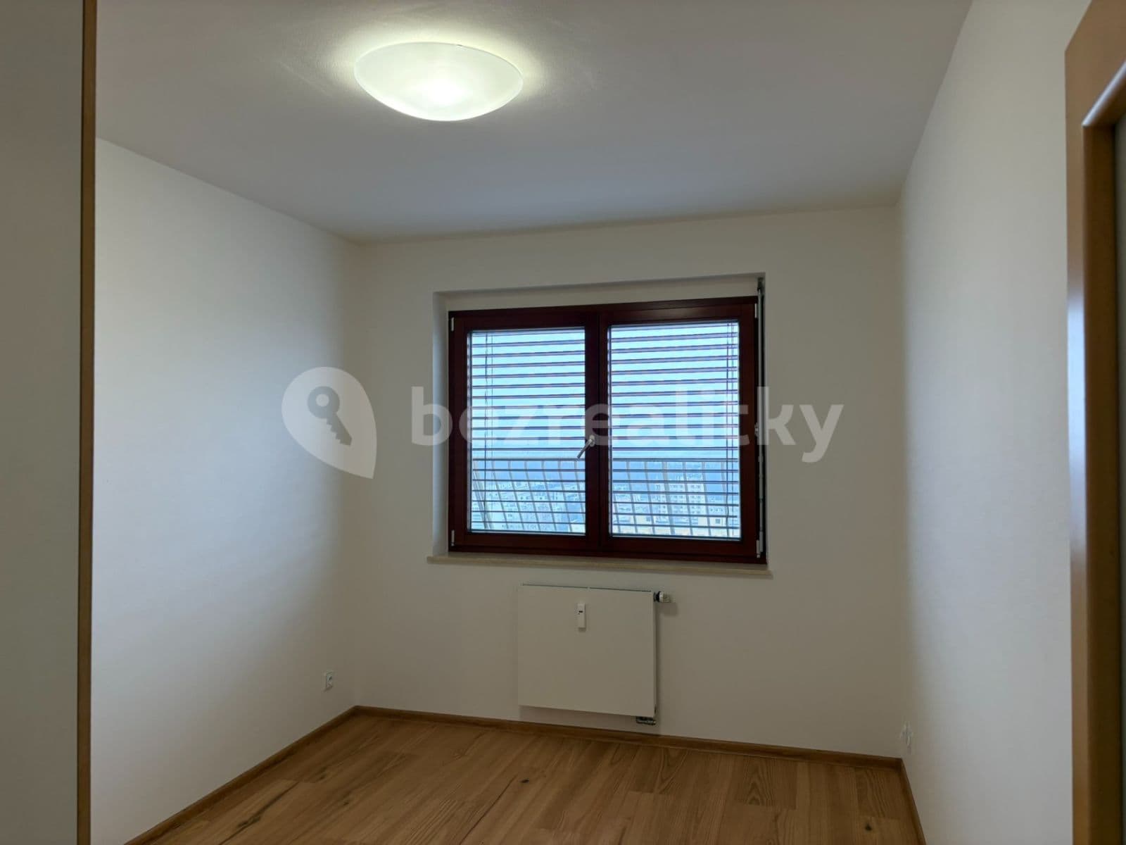 3 bedroom flat to rent, 91 m², Nevanova, Prague, Prague 3 bedroom flat to rent, 91 m², Nevanova, Prague, Prague