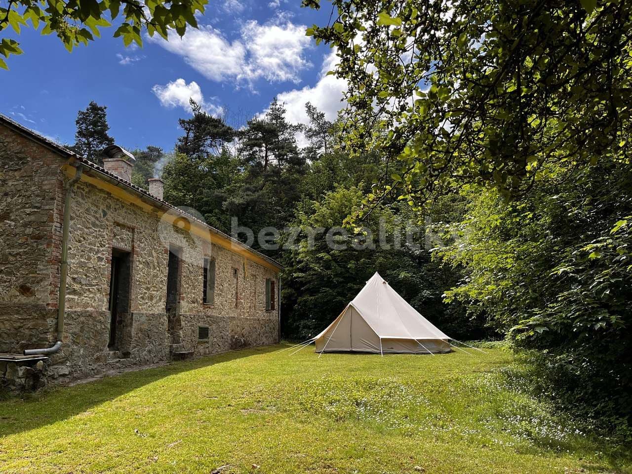 recreational property to rent, 0 m², Krňany, Středočeský Region recreational property to rent, 0 m², Krňany, Středočeský Region