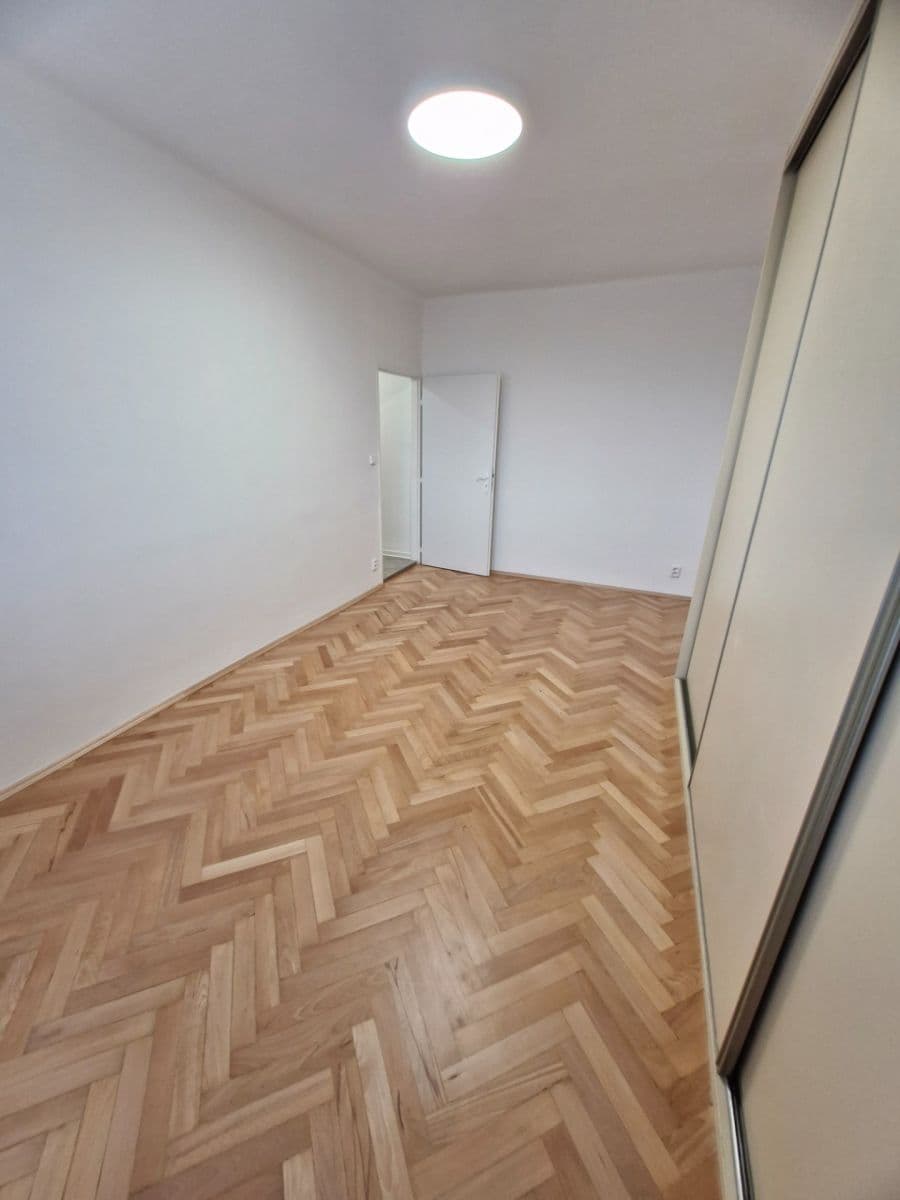 2 bedroom flat to rent, 53 m², Pod Lipami, Prague, Prague 2 bedroom flat to rent, 53 m², Pod Lipami, Prague, Prague