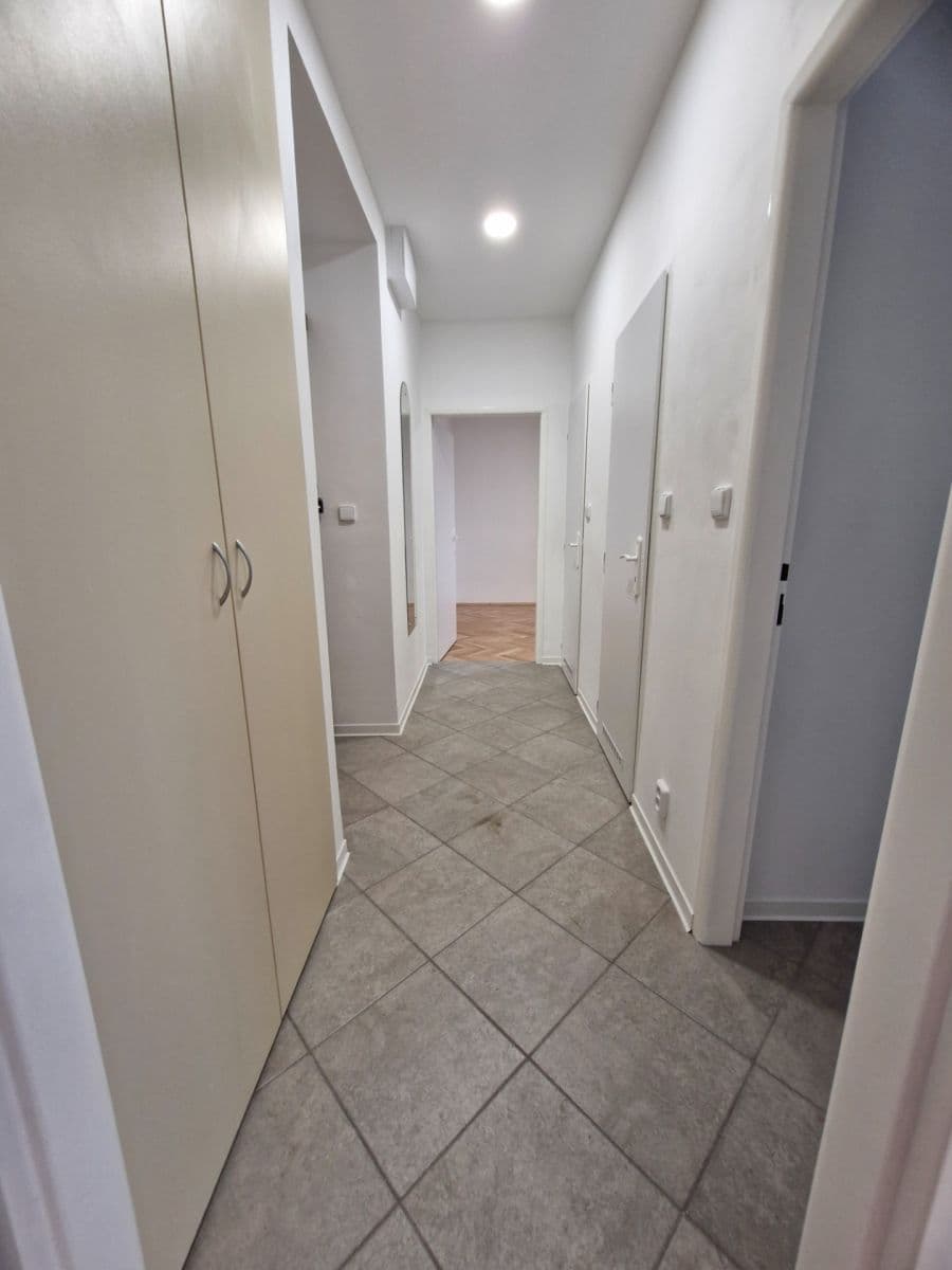 2 bedroom flat to rent, 53 m², Pod Lipami, Prague, Prague 2 bedroom flat to rent, 53 m², Pod Lipami, Prague, Prague