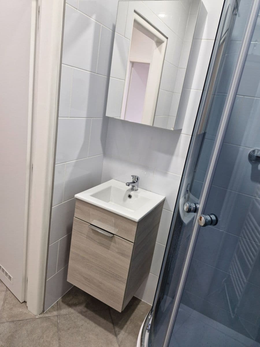 2 bedroom flat to rent, 53 m², Pod Lipami, Prague, Prague 2 bedroom flat to rent, 53 m², Pod Lipami, Prague, Prague