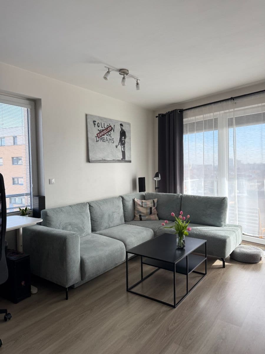 1 bedroom with open-plan kitchen flat to rent, 50 m², Kramperova, Prague, Prague 1 bedroom with open-plan kitchen flat to rent, 50 m², Kramperova, Prague, Prague