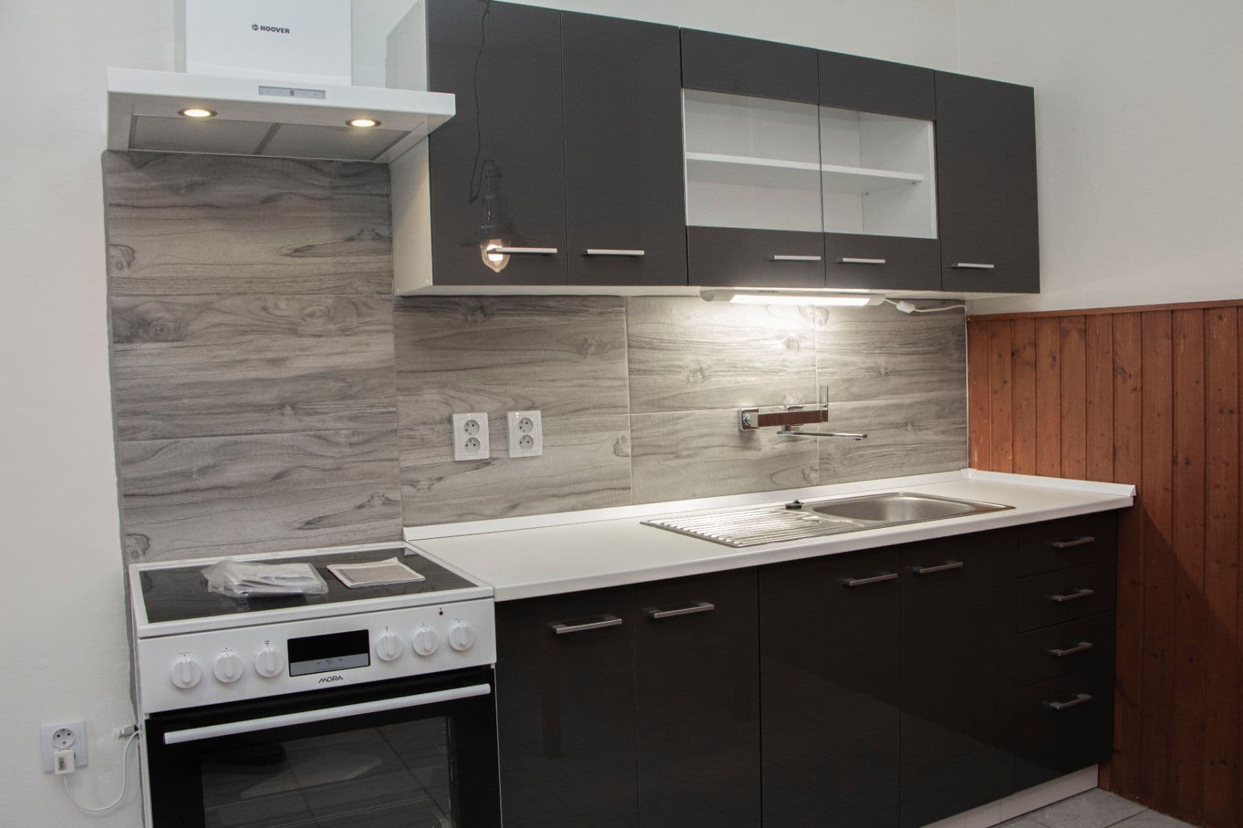 2 bedroom flat to rent, 48 m², Pod Horkou, Vinařice, Středočeský Region 2 bedroom flat to rent, 48 m², Pod Horkou, Vinařice, Středočeský Region