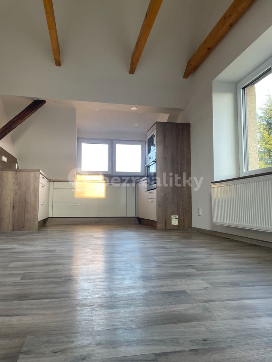 1 bedroom with open-plan kitchen flat to rent, 45 m², Kmochova, Hostivice, Středočeský Region 1 bedroom with open-plan kitchen flat to rent, 45 m², Kmochova, Hostivice, Středočeský Region