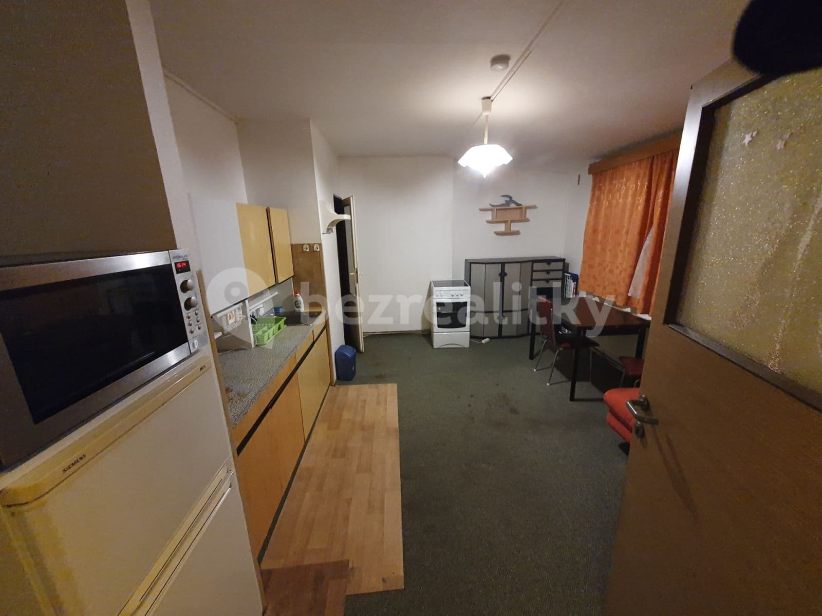 Studio flat to rent, 25 m², Hornická, Jinočany, Středočeský Region Studio flat to rent, 25 m², Hornická, Jinočany, Středočeský Region