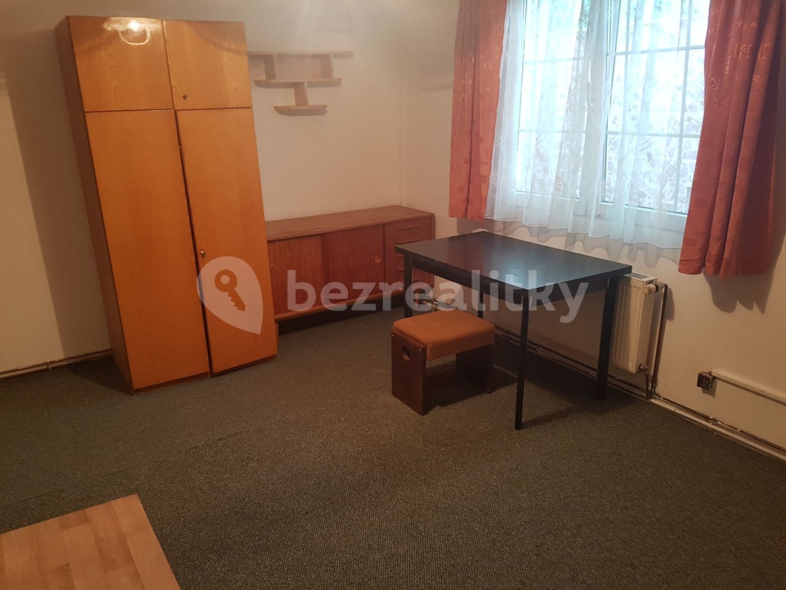 Studio flat to rent, 25 m², Hornická, Jinočany, Středočeský Region Studio flat to rent, 25 m², Hornická, Jinočany, Středočeský Region