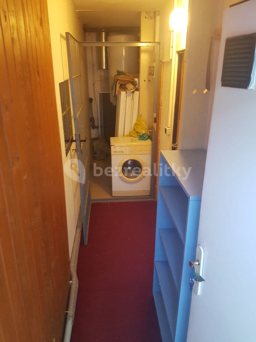 Studio flat to rent, 25 m², Hornická, Jinočany, Středočeský Region Studio flat to rent, 25 m², Hornická, Jinočany, Středočeský Region