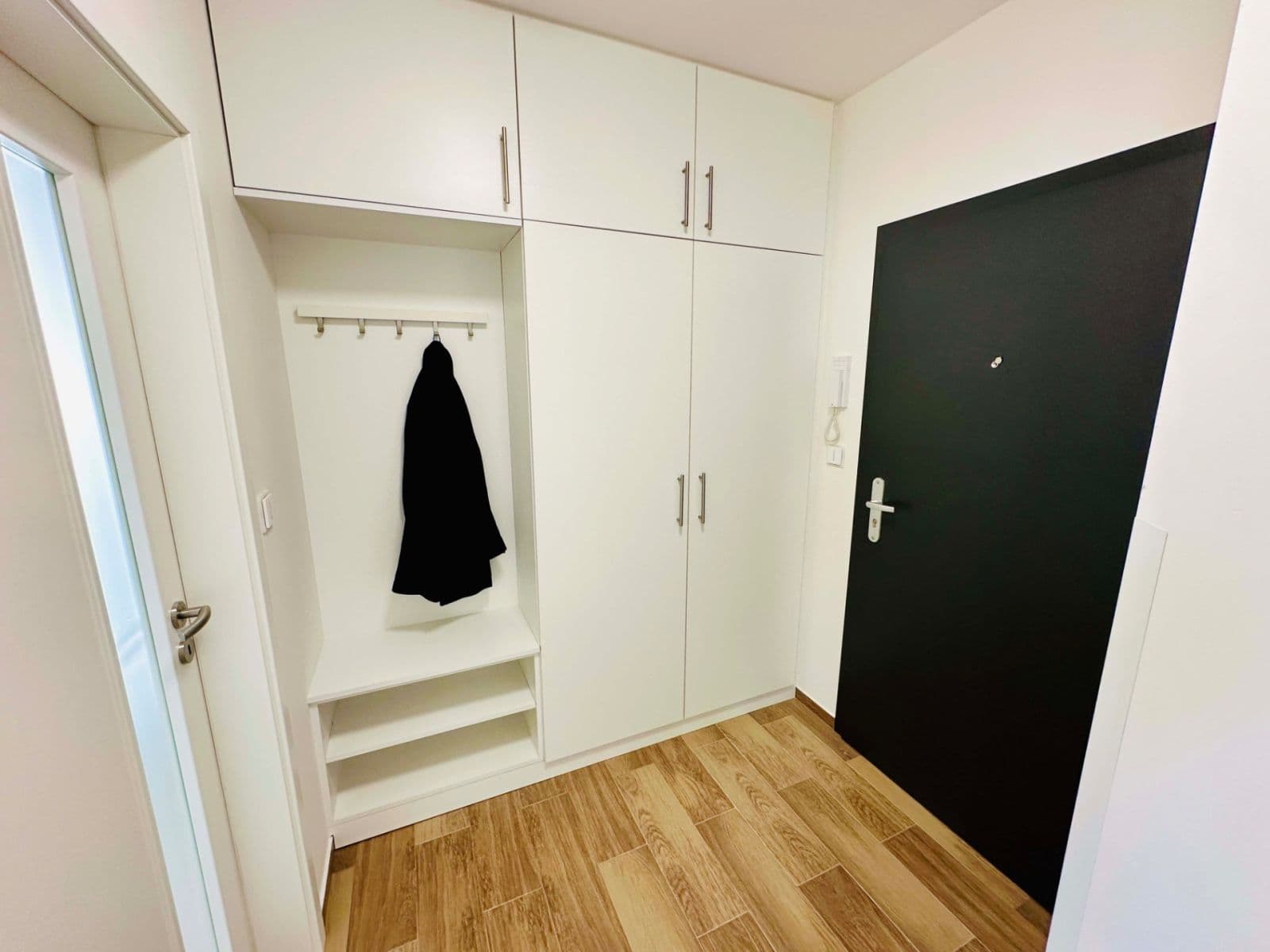 1 bedroom with open-plan kitchen flat to rent, 50 m², Havlíčkova, Jihlava, Vysočina Region 1 bedroom with open-plan kitchen flat to rent, 50 m², Havlíčkova, Jihlava, Vysočina Region