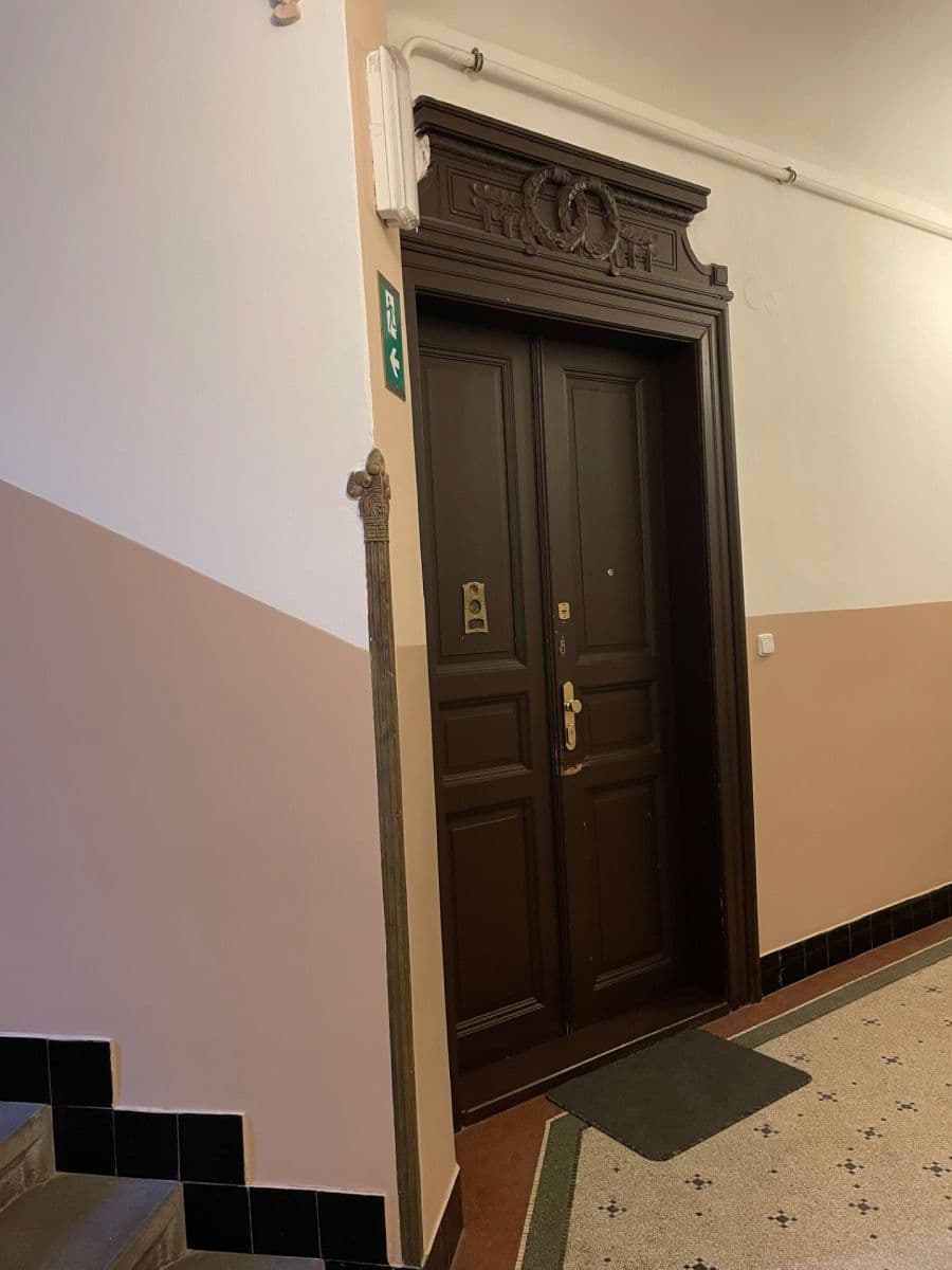 1 bedroom with open-plan kitchen flat to rent, 56 m², Kamenická, Prague, Prague 1 bedroom with open-plan kitchen flat to rent, 56 m², Kamenická, Prague, Prague