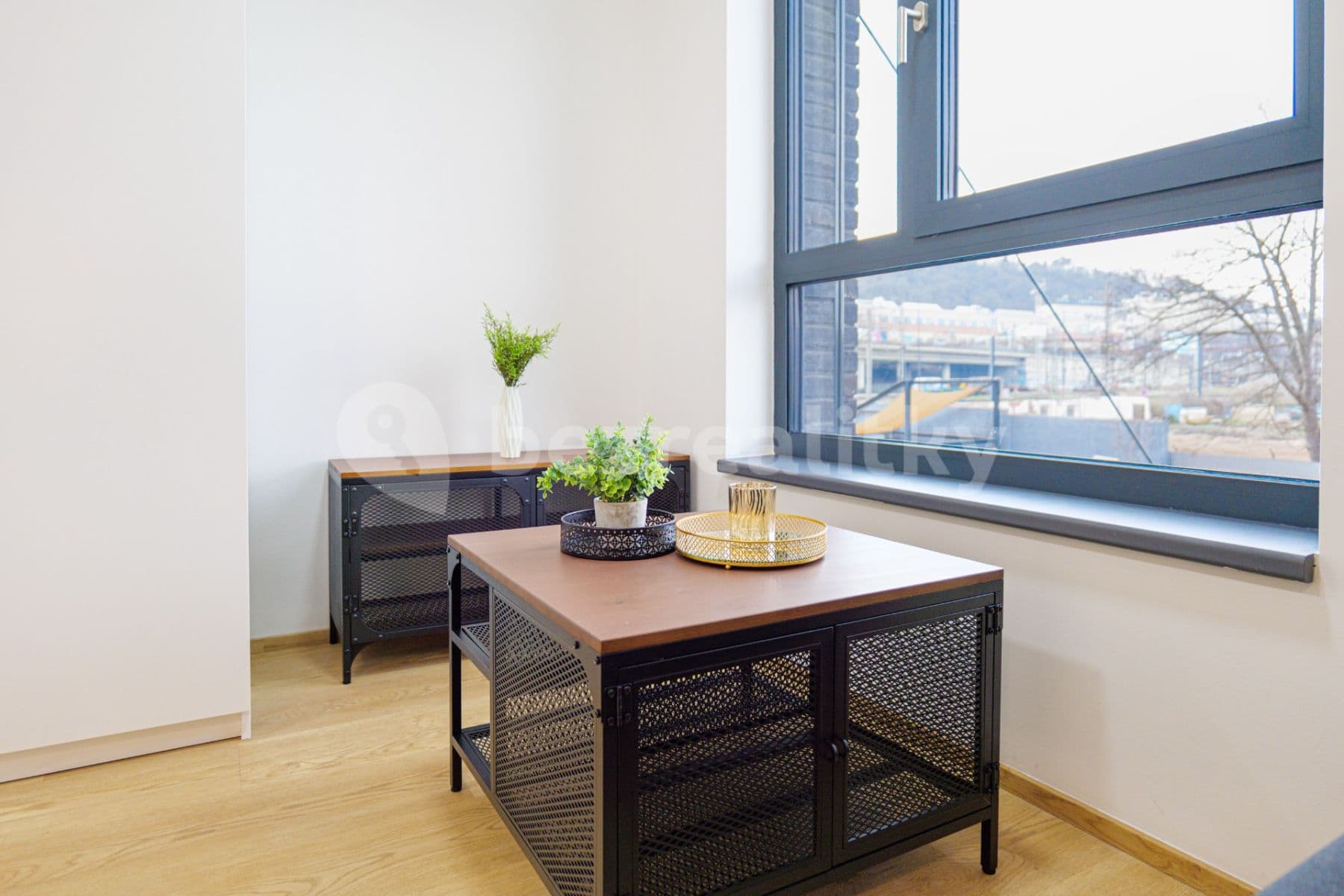 Studio flat to rent, 34 m², U Lihovaru, Prague, Prague Studio flat to rent, 34 m², U Lihovaru, Prague, Prague