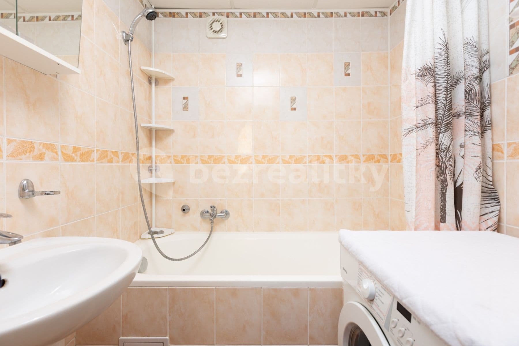 3 bedroom flat to rent, 63 m², Krymská, Karlovy Vary, Karlovarský Region 3 bedroom flat to rent, 63 m², Krymská, Karlovy Vary, Karlovarský Region