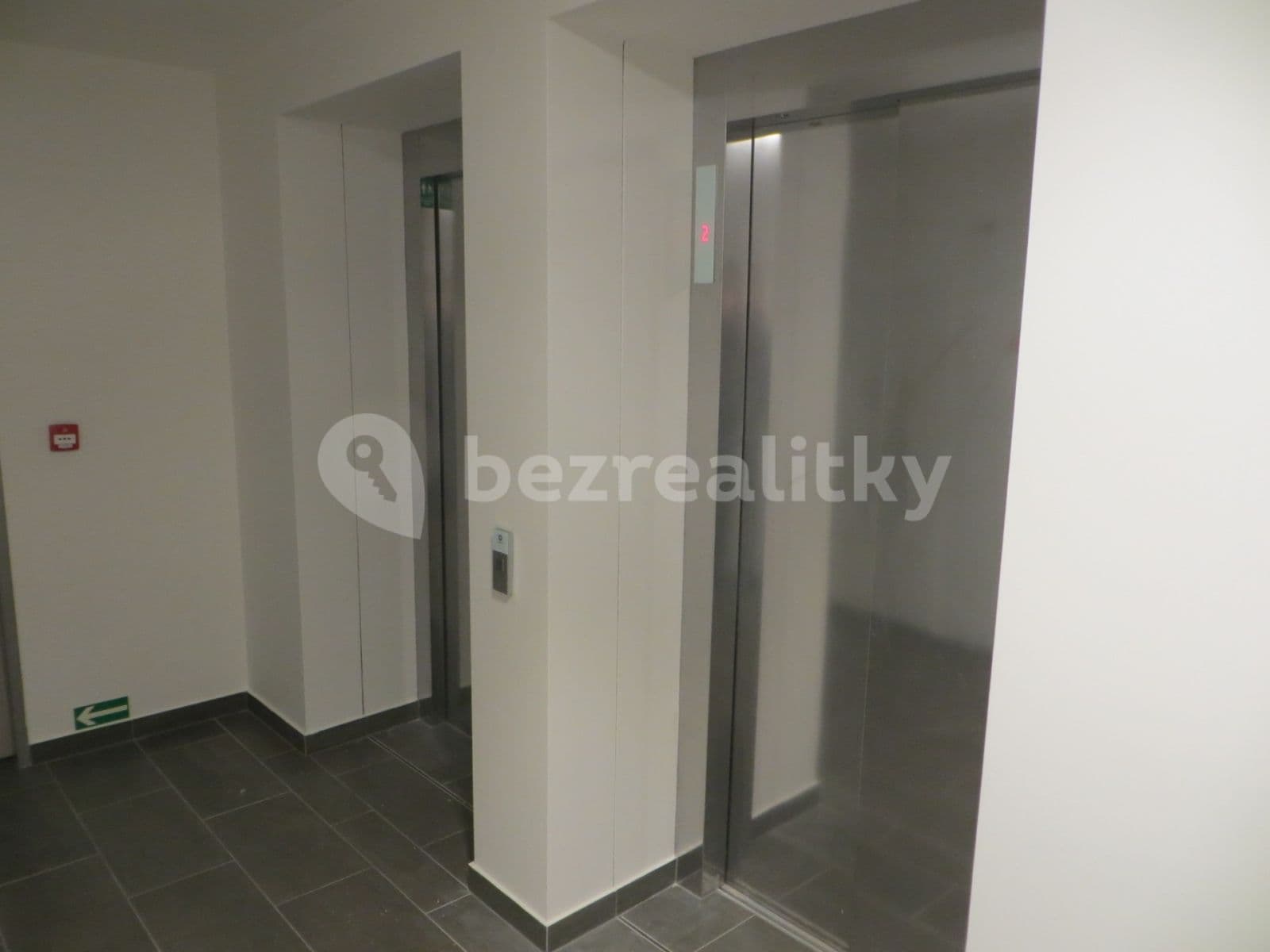 Studio flat to rent, 32 m², Poděbradská, Prague, Prague Studio flat to rent, 32 m², Poděbradská, Prague, Prague