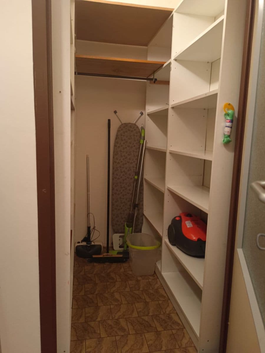 1 bedroom with open-plan kitchen flat to rent, 47 m², Durychova, Hradec Králové, Královéhradecký Region 1 bedroom with open-plan kitchen flat to rent, 47 m², Durychova, Hradec Králové, Královéhradecký Region