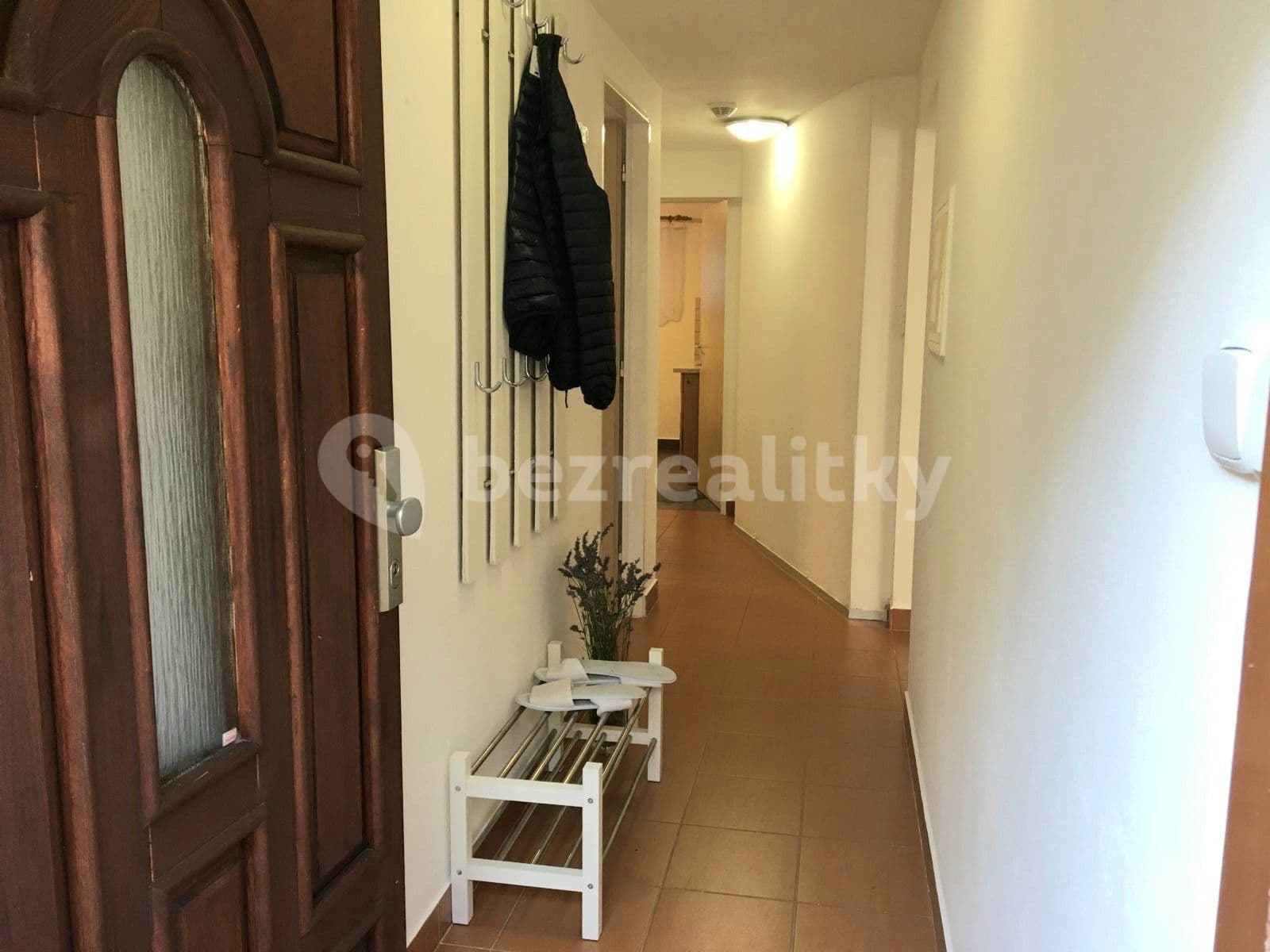 2 bedroom flat to rent, 45 m², Lebeděvova, Prague, Prague 2 bedroom flat to rent, 45 m², Lebeděvova, Prague, Prague