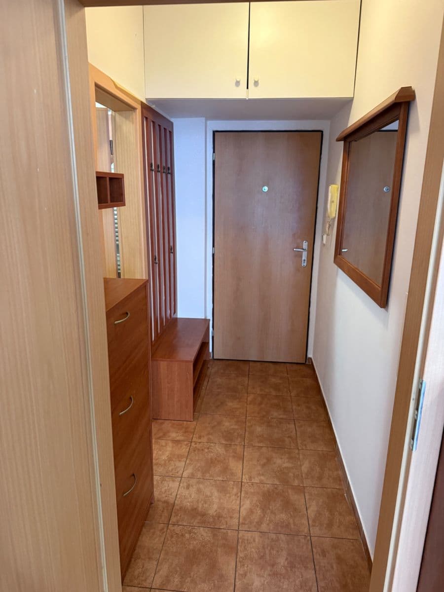 Studio flat to rent, 35 m², Malkovského, Prague, Prague Studio flat to rent, 35 m², Malkovského, Prague, Prague