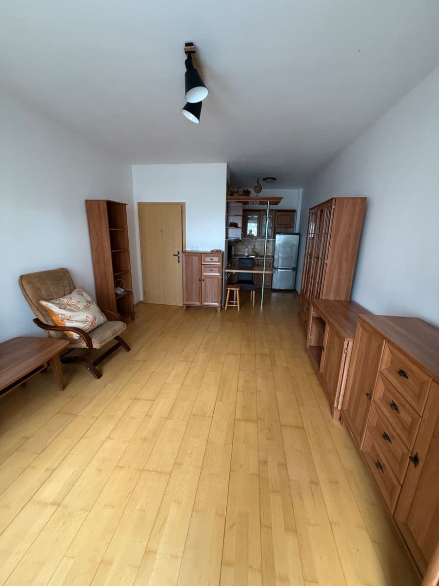 Studio flat to rent, 35 m², Malkovského, Prague, Prague Studio flat to rent, 35 m², Malkovského, Prague, Prague