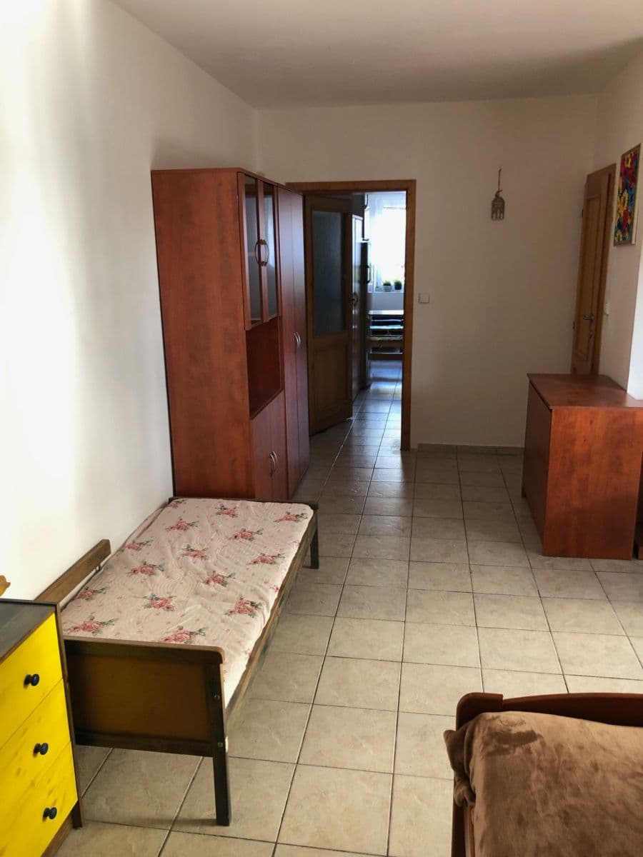 1 bedroom with open-plan kitchen flat to rent, 39 m², Mečeříž, Středočeský Region 1 bedroom with open-plan kitchen flat to rent, 39 m², Mečeříž, Středočeský Region