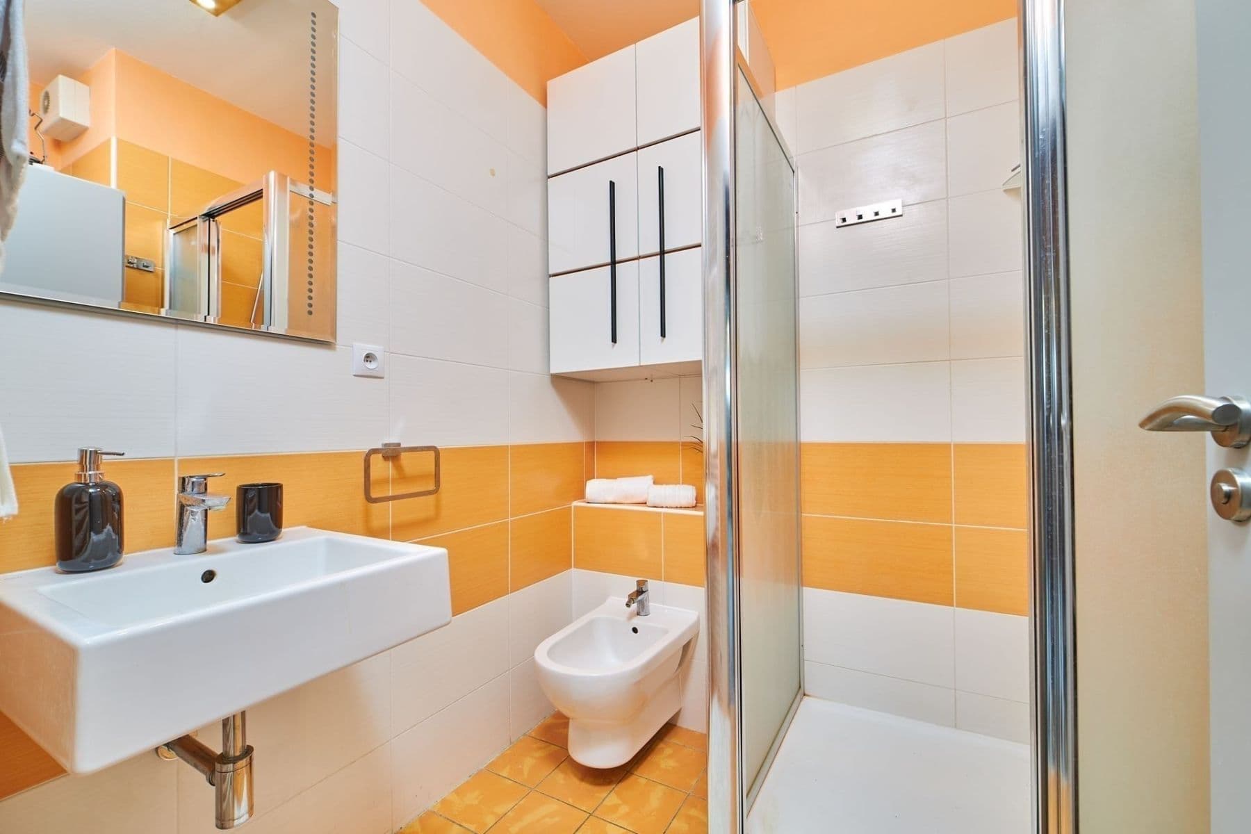 1 bedroom with open-plan kitchen flat to rent, 65 m², Chudčická, Brno, Jihomoravský Region 1 bedroom with open-plan kitchen flat to rent, 65 m², Chudčická, Brno, Jihomoravský Region