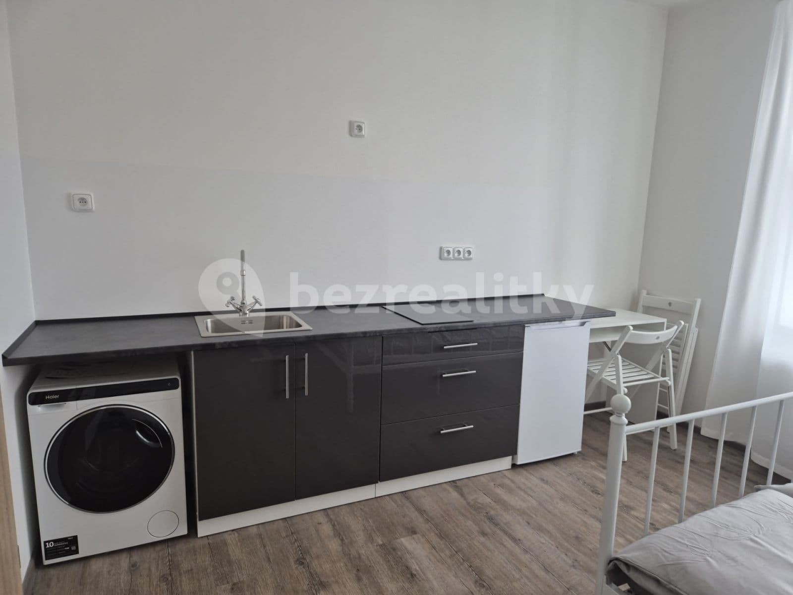 Studio flat to rent, 20 m², Bělohorská, Prague, Prague Studio flat to rent, 20 m², Bělohorská, Prague, Prague