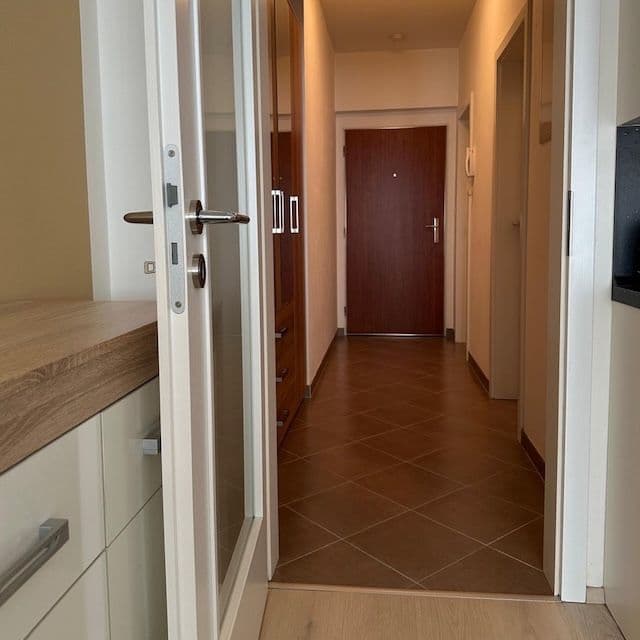 Studio flat to rent, 34 m², Hornoměcholupská, Prague, Prague Studio flat to rent, 34 m², Hornoměcholupská, Prague, Prague