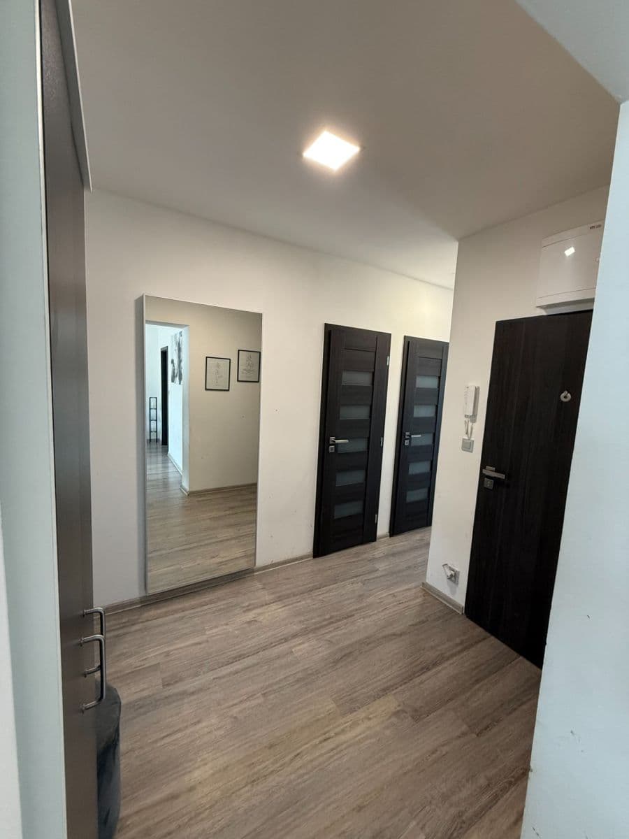 3 bedroom flat for sale, 72 m², Zarámí, Zlín, Zlínský Region 3 bedroom flat for sale, 72 m², Zarámí, Zlín, Zlínský Region