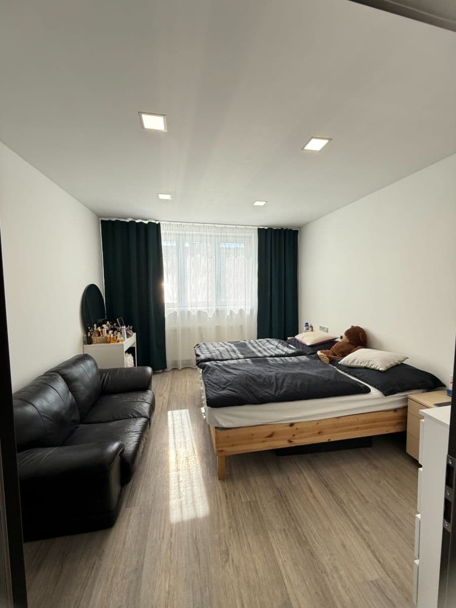 3 bedroom flat for sale, 72 m², Zarámí, Zlín, Zlínský Region 3 bedroom flat for sale, 72 m², Zarámí, Zlín, Zlínský Region