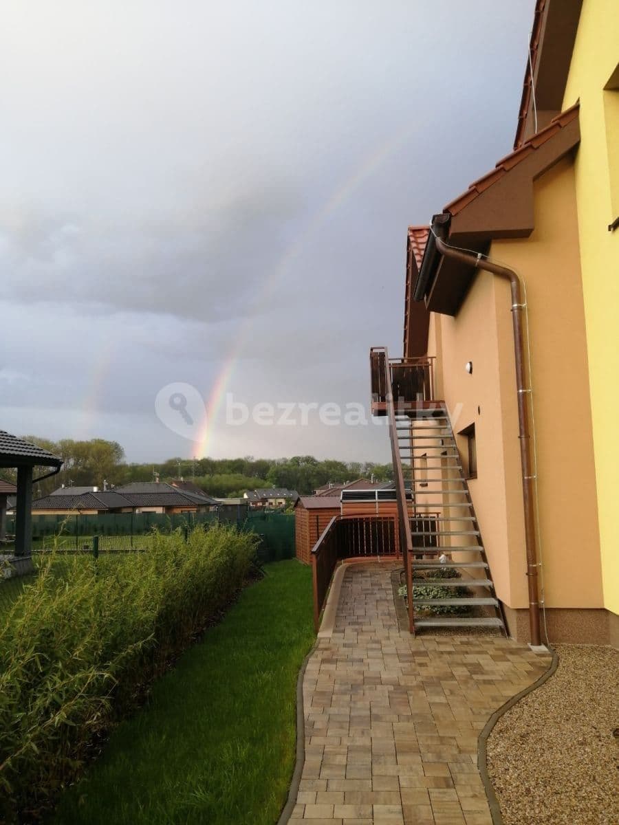 2 bedroom flat to rent, 62 m², V Podhájí, Veleň, Středočeský Region 2 bedroom flat to rent, 62 m², V Podhájí, Veleň, Středočeský Region