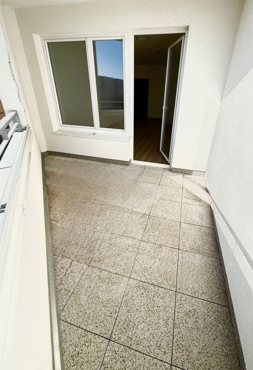 Studio flat for sale, 40 m², Hornoměcholupská, Prague, Prague Studio flat for sale, 40 m², Hornoměcholupská, Prague, Prague