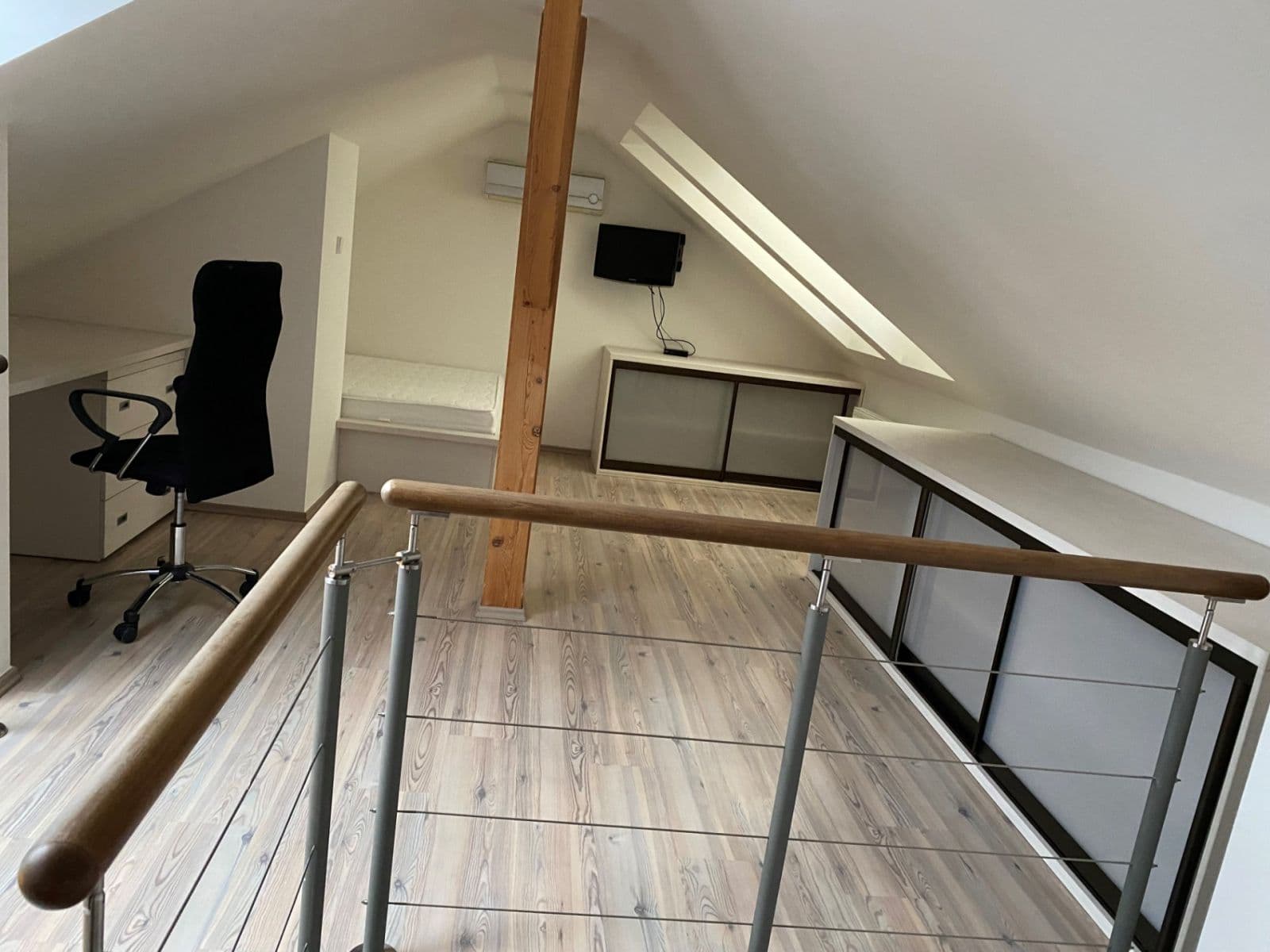 1 bedroom with open-plan kitchen flat to rent, 68 m², Gutova, Prague, Prague 1 bedroom with open-plan kitchen flat to rent, 68 m², Gutova, Prague, Prague