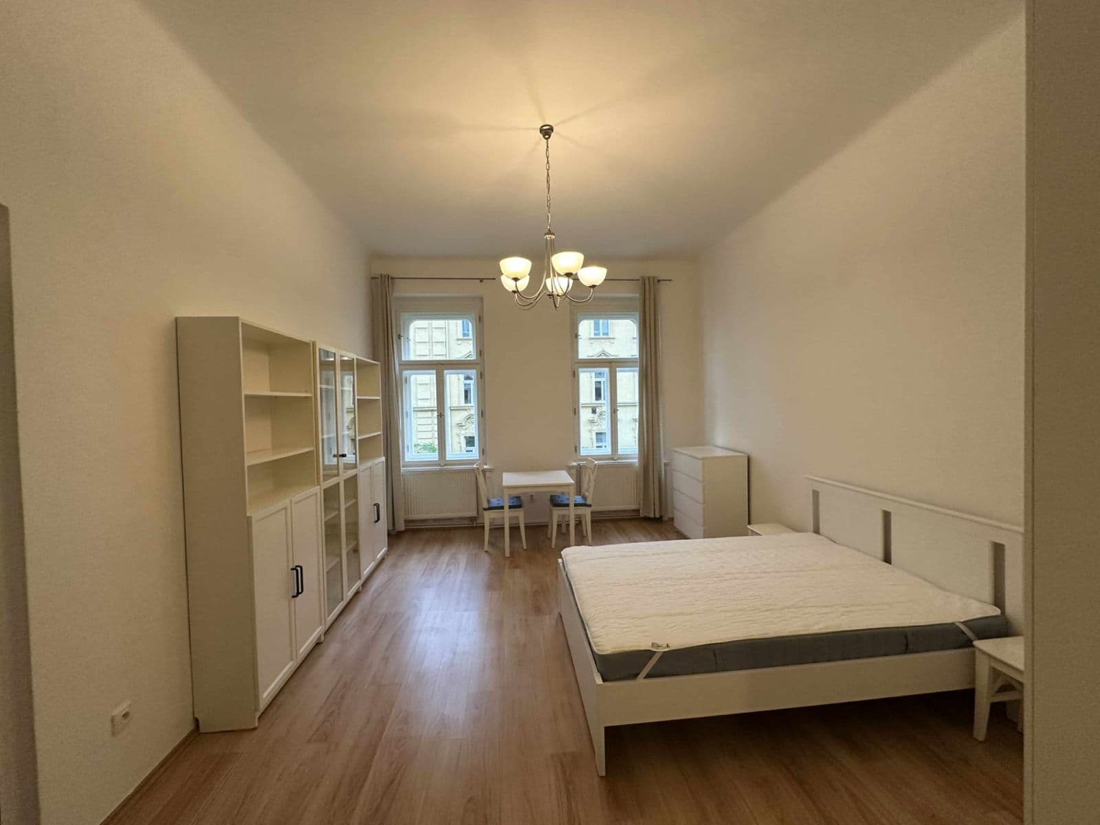 2 bedroom with open-plan kitchen flat to rent, 94 m², Šumavská, Prague, Prague 2 bedroom with open-plan kitchen flat to rent, 94 m², Šumavská, Prague, Prague