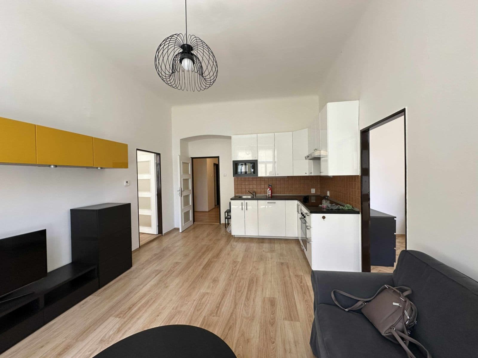 2 bedroom with open-plan kitchen flat to rent, 94 m², Šumavská, Prague, Prague 2 bedroom with open-plan kitchen flat to rent, 94 m², Šumavská, Prague, Prague