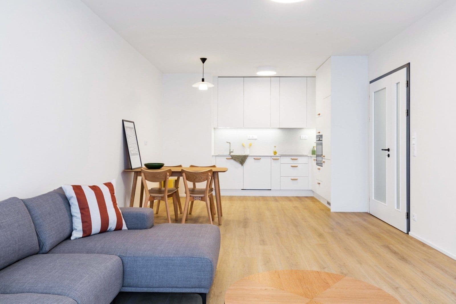 2 bedroom with open-plan kitchen flat to rent, 92 m², Vrbenského, Prague, Prague 2 bedroom with open-plan kitchen flat to rent, 92 m², Vrbenského, Prague, Prague