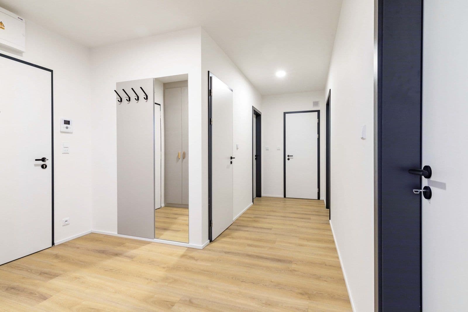 2 bedroom with open-plan kitchen flat to rent, 92 m², Vrbenského, Prague, Prague 2 bedroom with open-plan kitchen flat to rent, 92 m², Vrbenského, Prague, Prague