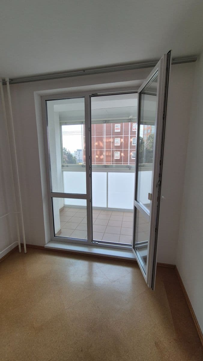 3 bedroom flat to rent, 79 m², Kpt. Stránského, Prague, Prague 3 bedroom flat to rent, 79 m², Kpt. Stránského, Prague, Prague