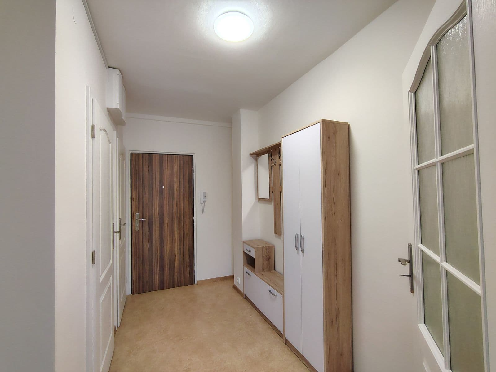 1 bedroom with open-plan kitchen flat to rent, 40 m², Pujmanové, Prague, Prague 1 bedroom with open-plan kitchen flat to rent, 40 m², Pujmanové, Prague, Prague