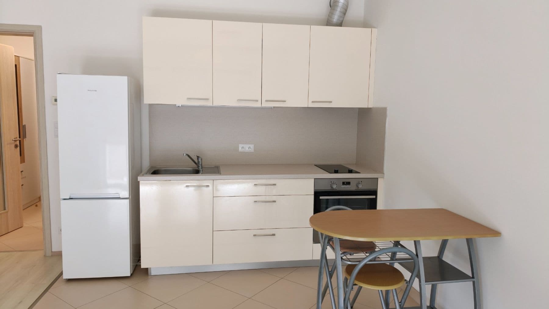 Studio flat to rent, 34 m², Toufarova, Prague, Prague Studio flat to rent, 34 m², Toufarova, Prague, Prague