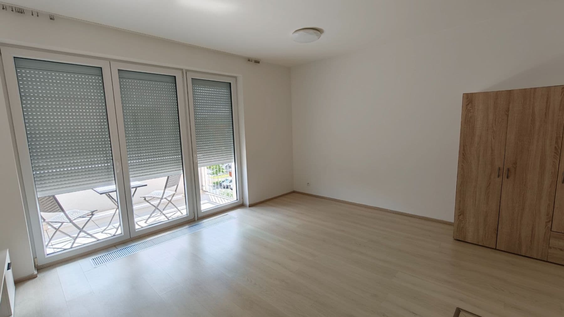 Studio flat to rent, 34 m², Toufarova, Prague, Prague Studio flat to rent, 34 m², Toufarova, Prague, Prague