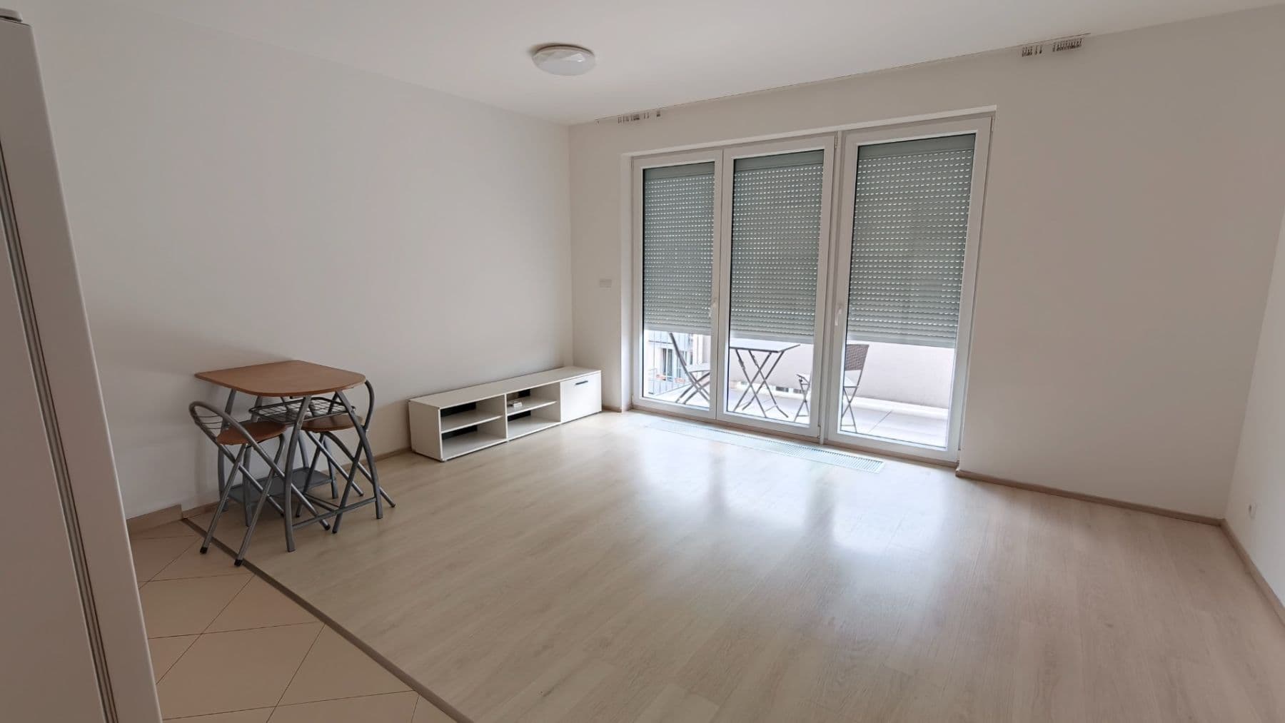 Studio flat to rent, 34 m², Toufarova, Prague, Prague Studio flat to rent, 34 m², Toufarova, Prague, Prague