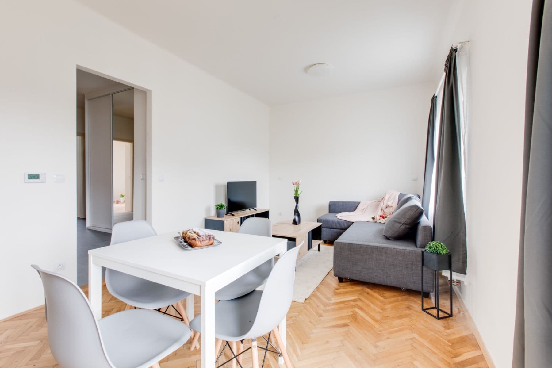 2 bedroom with open-plan kitchen flat to rent, 72 m², U Hranic, Prague, Prague 2 bedroom with open-plan kitchen flat to rent, 72 m², U Hranic, Prague, Prague