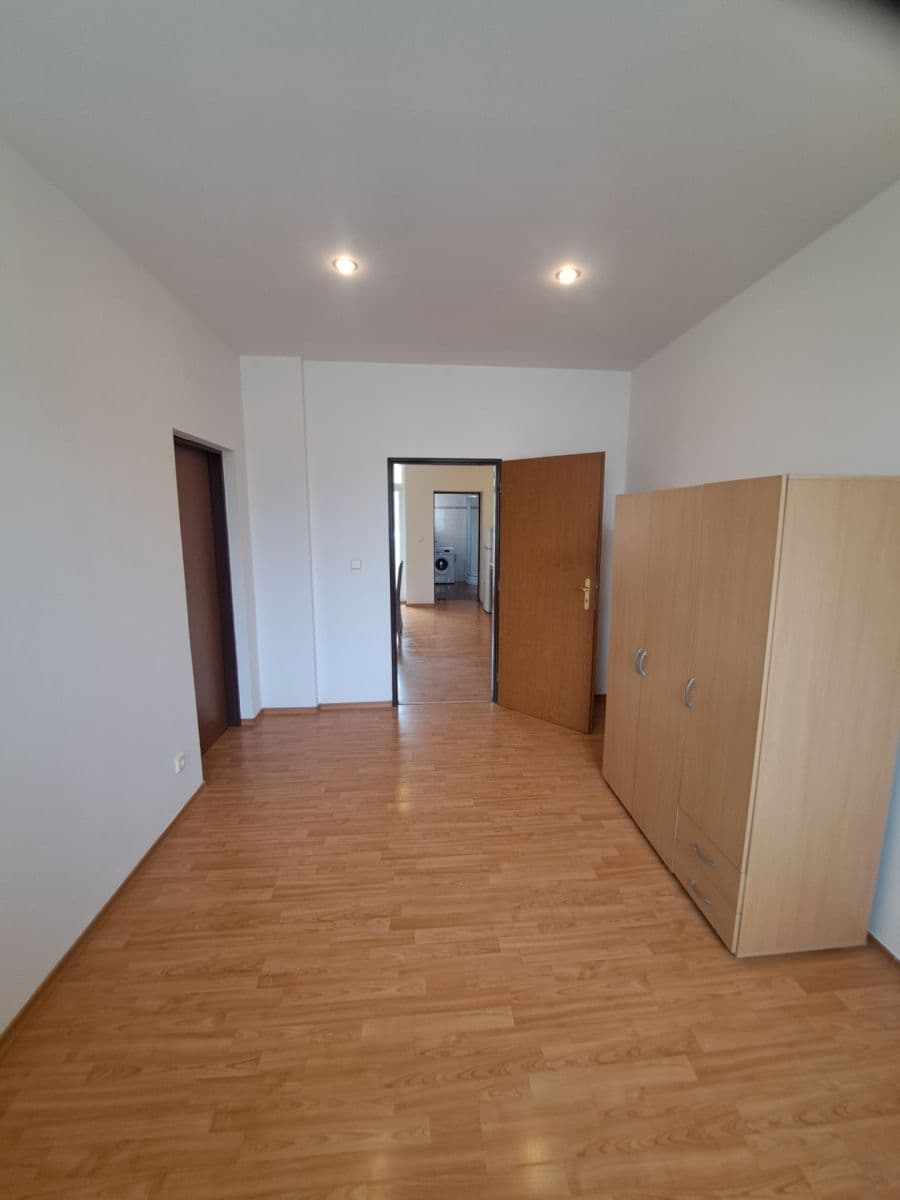 2 bedroom flat to rent, 42 m², Zenklova, Prague, Prague 2 bedroom flat to rent, 42 m², Zenklova, Prague, Prague