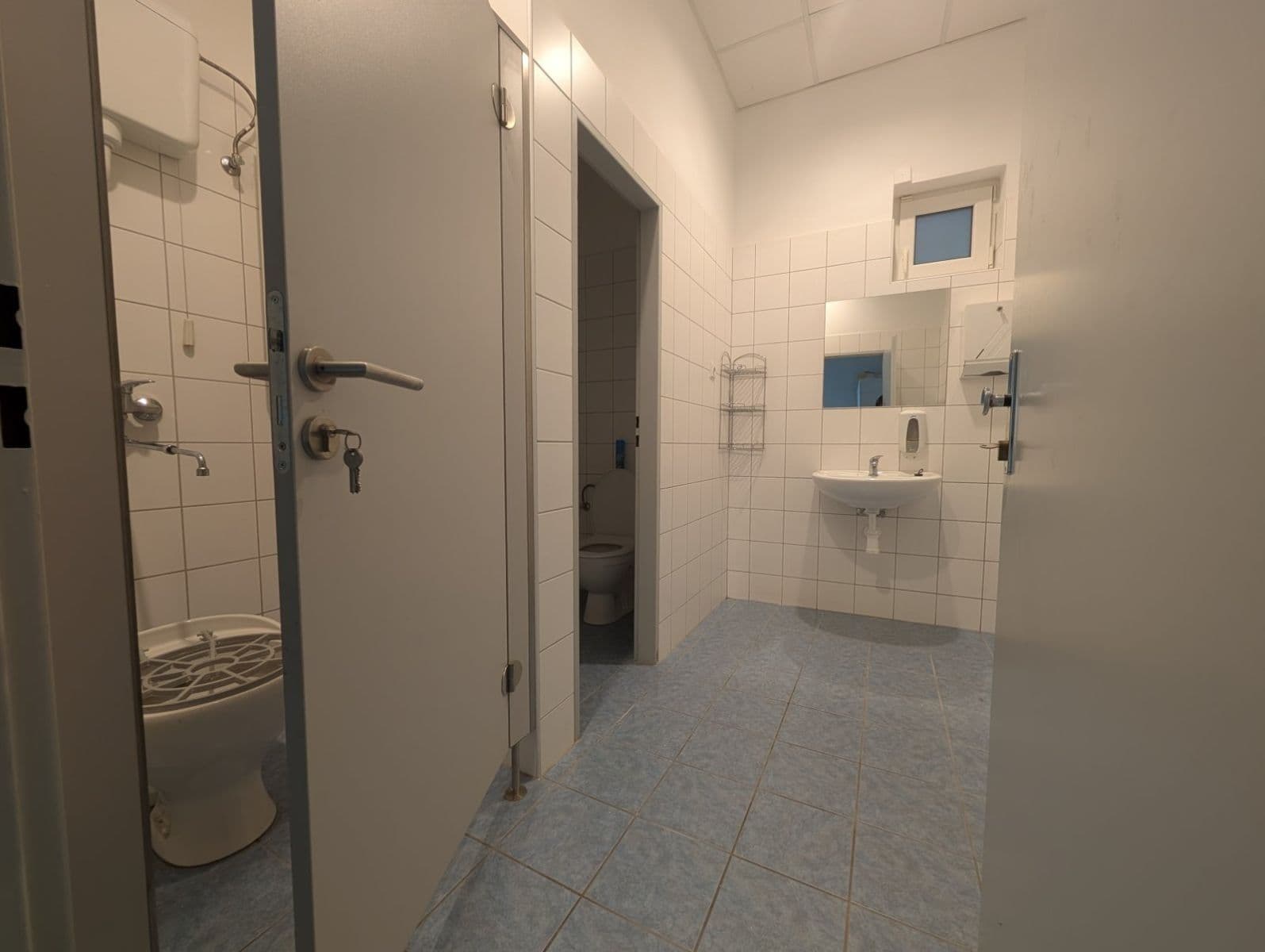 non-residential property to rent, 141 m², tř. Osvobození, Karviná, Moravskoslezský Region non-residential property to rent, 141 m², tř. Osvobození, Karviná, Moravskoslezský Region