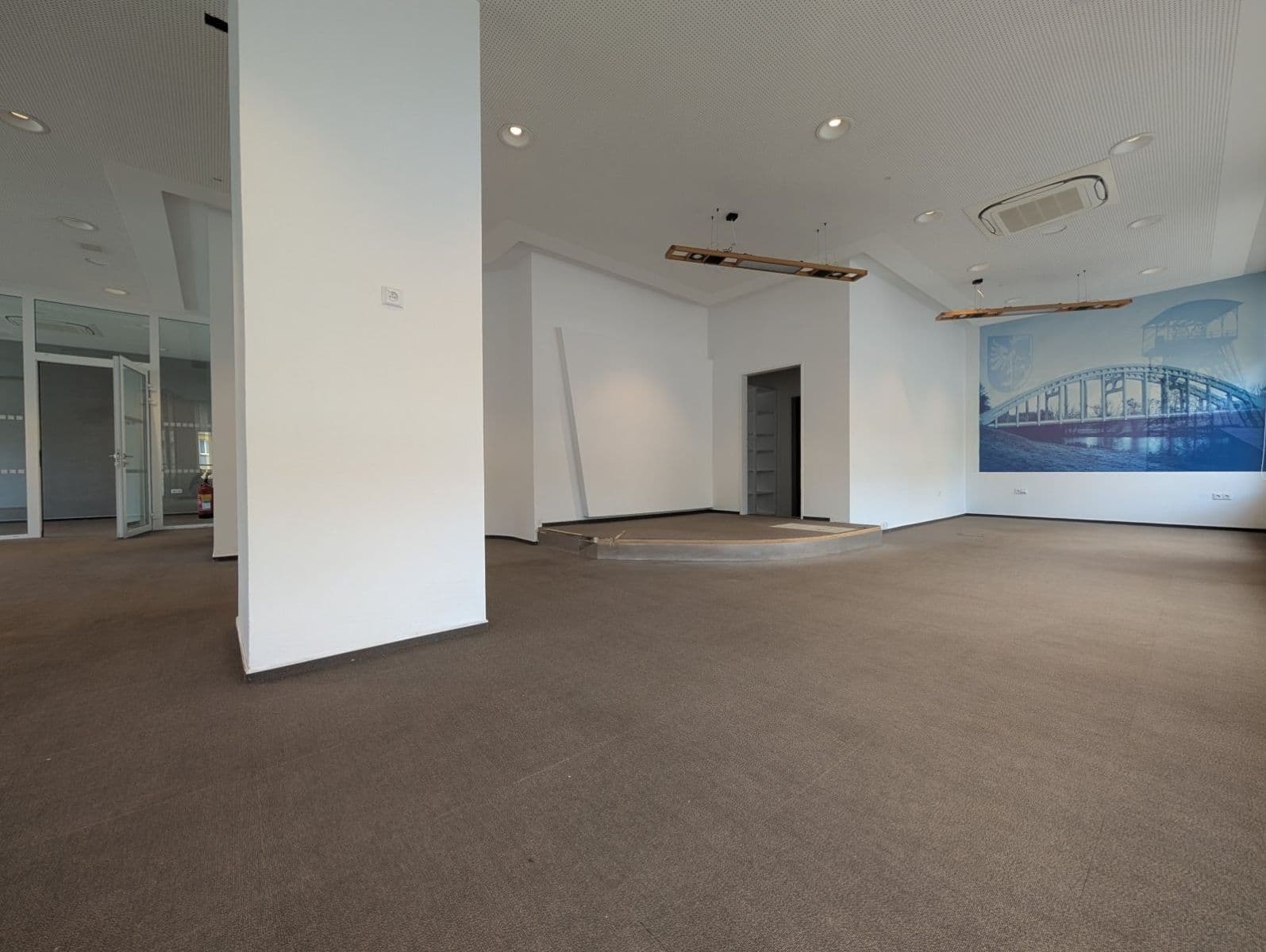 office to rent, 141 m², tř. Osvobození, Karviná, Moravskoslezský Region office to rent, 141 m², tř. Osvobození, Karviná, Moravskoslezský Region